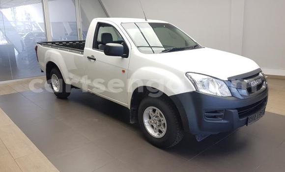 Acheter Occasion Voiture Isuzu KB Blanc à Mbabane, Manzini Acheter Occasion Voiture Isuzu KB Blanc à Mbabane, Manzini