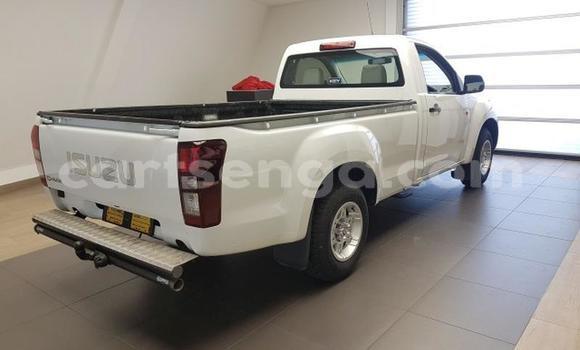 Acheter Occasion Voiture Isuzu KB Blanc à Mbabane, Manzini Acheter Occasion Voiture Isuzu KB Blanc à Mbabane, Manzini