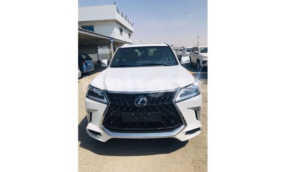 Acheter Import Voiture Lexus LX Blanc à Import - Dubai, Hhohho Acheter Import Voiture Lexus LX Blanc à Import - Dubai, Hhohho