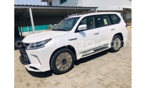 Acheter Import Voiture Lexus LX Blanc à Import - Dubai, Hhohho Acheter Import Voiture Lexus LX Blanc à Import - Dubai, Hhohho