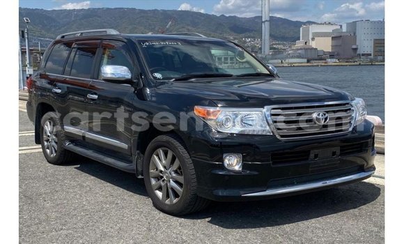 Nunua Imported Toyota Land Cruiser Black Gari ndani ya Import - Dubai nchini Hhohho Nunua Imported Toyota Land Cruiser Black Gari ndani ya Import - Dubai nchini Hhohho