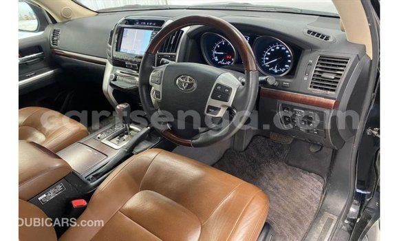 Nunua Imported Toyota Land Cruiser Black Gari ndani ya Import - Dubai nchini Hhohho Nunua Imported Toyota Land Cruiser Black Gari ndani ya Import - Dubai nchini Hhohho