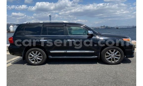Nunua Imported Toyota Land Cruiser Black Gari ndani ya Import - Dubai nchini Hhohho Nunua Imported Toyota Land Cruiser Black Gari ndani ya Import - Dubai nchini Hhohho