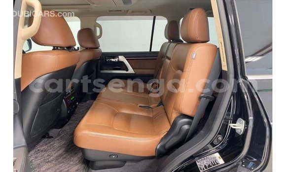 Nunua Imported Toyota Land Cruiser Black Gari ndani ya Import - Dubai nchini Hhohho Nunua Imported Toyota Land Cruiser Black Gari ndani ya Import - Dubai nchini Hhohho