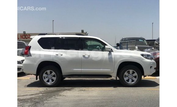 Nunua Imported Toyota Prado White Gari ndani ya Import - Dubai nchini Hhohho Nunua Imported Toyota Prado White Gari ndani ya Import - Dubai nchini Hhohho