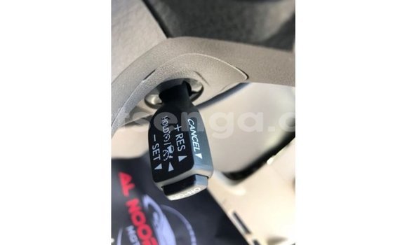 Nunua Imported Toyota Prado White Gari ndani ya Import - Dubai nchini Hhohho Nunua Imported Toyota Prado White Gari ndani ya Import - Dubai nchini Hhohho