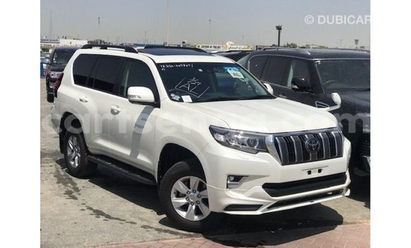 Acheter Import Voiture Toyota Prado Blanc à Import - Dubai, Hhohho Acheter Import Voiture Toyota Prado Blanc à Import - Dubai, Hhohho
