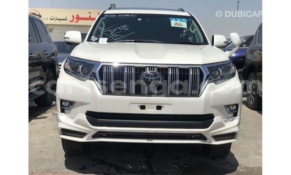 Acheter Import Voiture Toyota Prado Blanc à Import - Dubai, Hhohho Acheter Import Voiture Toyota Prado Blanc à Import - Dubai, Hhohho