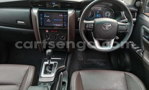 Nunua Ilio tumika Toyota Fortuner Beige Gari ndani ya Ezulwini nchini Hhohho Nunua Ilio tumika Toyota Fortuner Beige Gari ndani ya Ezulwini nchini Hhohho
