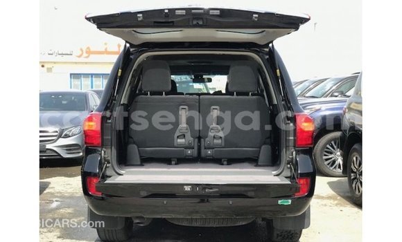 Buy Import Toyota Land Cruiser Black Car in Import - Dubai in Hhohho Buy Import Toyota Land Cruiser Black Car in Import - Dubai in Hhohho