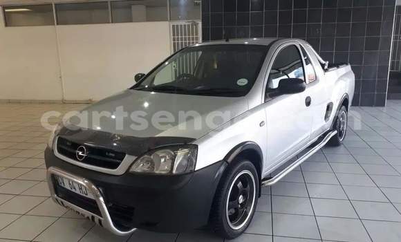 Nunua Ilio tumika Opel Corsa Silver Gari ndani ya Hlatikulu nchini Wilaya ya Shiselweni Nunua Ilio tumika Opel Corsa Silver Gari ndani ya Hlatikulu nchini Wilaya ya Shiselweni