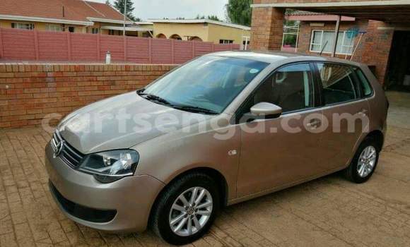 Nunua Ilio tumika Volkswagen Polo Beige Gari ndani ya Big Bend nchini Wilaya ya Lubombo Nunua Ilio tumika Volkswagen Polo Beige Gari ndani ya Big Bend nchini Wilaya ya Lubombo
