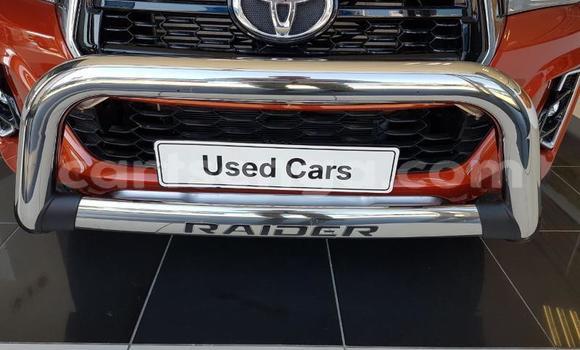 Acheter Occasion Voiture Toyota Hilux Beige à Big Bend, Lubombo District Acheter Occasion Voiture Toyota Hilux Beige à Big Bend, Lubombo District