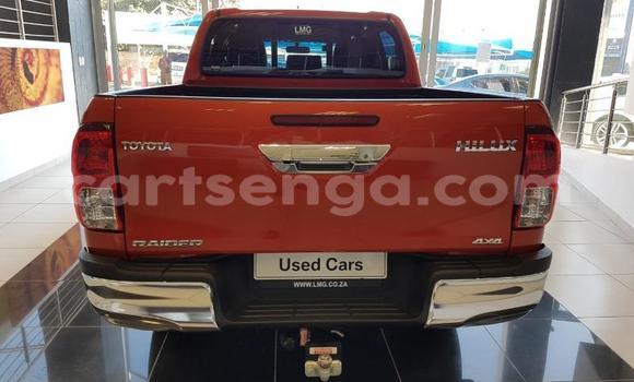 Acheter Occasion Voiture Toyota Hilux Beige à Big Bend, Lubombo District Acheter Occasion Voiture Toyota Hilux Beige à Big Bend, Lubombo District