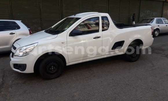 Buy Used Opel Corsa White Car in Bhunya in Manzini Buy Used Opel Corsa White Car in Bhunya in Manzini