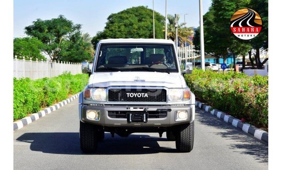 Buy Import Toyota Land Cruiser Other Car in Import - Dubai in Hhohho Buy Import Toyota Land Cruiser Other Car in Import - Dubai in Hhohho