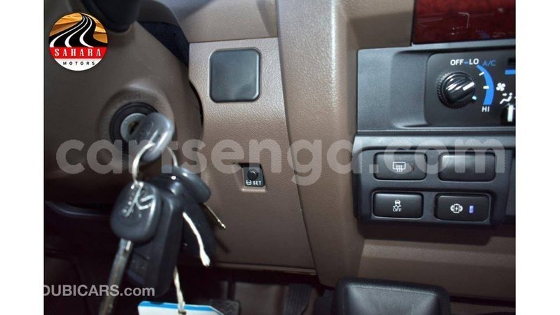 Big with watermark toyota land cruiser hhohho import dubai 16937