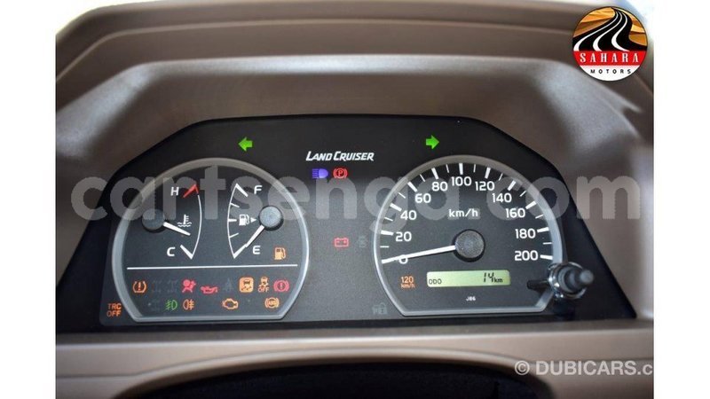 Big with watermark toyota land cruiser hhohho import dubai 16937