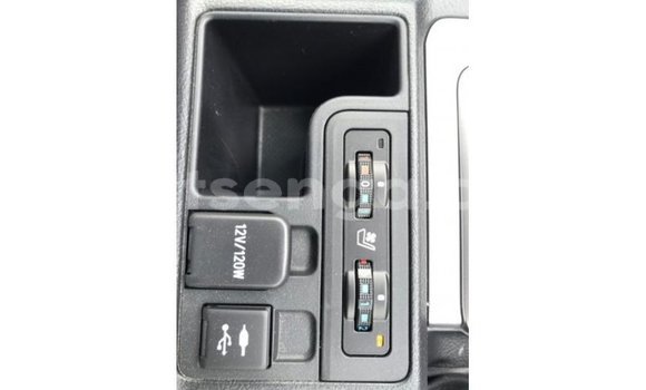 Acheter Import Voiture Toyota Prado Autre à Import - Dubai, Hhohho Acheter Import Voiture Toyota Prado Autre à Import - Dubai, Hhohho