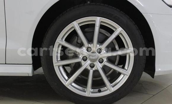 Nunua Ilio tumika Audi A6 White Gari ndani ya Mbabane nchini Manzini Nunua Ilio tumika Audi A6 White Gari ndani ya Mbabane nchini Manzini