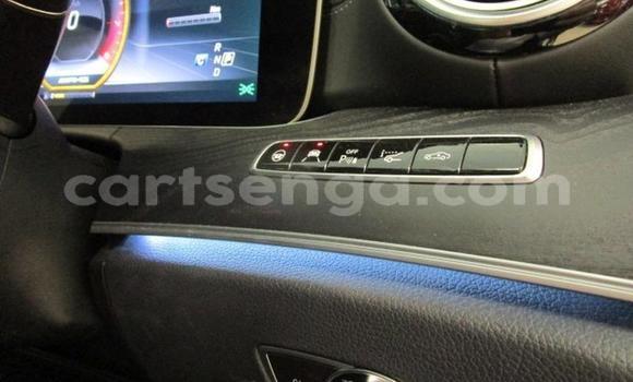 Nunua Ilio tumika Mercedes‒Benz AMG GLC White Gari ndani ya Mbabane nchini Manzini Nunua Ilio tumika Mercedes‒Benz AMG GLC White Gari ndani ya Mbabane nchini Manzini