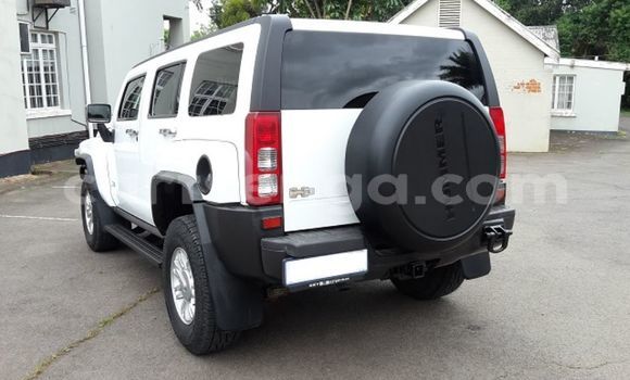 Buy Used Hummer H3 White Car in Kwaluseni in Manzini Buy Used Hummer H3 White Car in Kwaluseni in Manzini