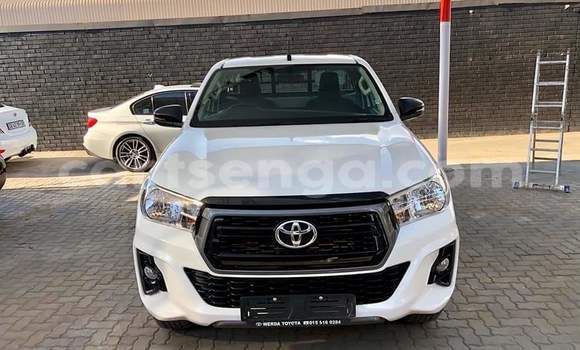 Nunua Ilio tumika Toyota Hilux White Gari ndani ya Bulembu nchini Hhohho Nunua Ilio tumika Toyota Hilux White Gari ndani ya Bulembu nchini Hhohho