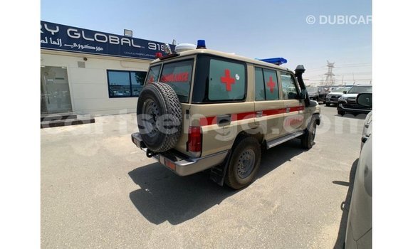 Buy Import Toyota Land Cruiser Beige Car in Import - Dubai in Hhohho Buy Import Toyota Land Cruiser Beige Car in Import - Dubai in Hhohho