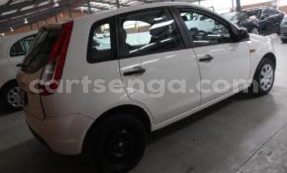 Acheter Occasion Voiture Ford Fiesta Blanc à Bulembu, Hhohho Acheter Occasion Voiture Ford Fiesta Blanc à Bulembu, Hhohho