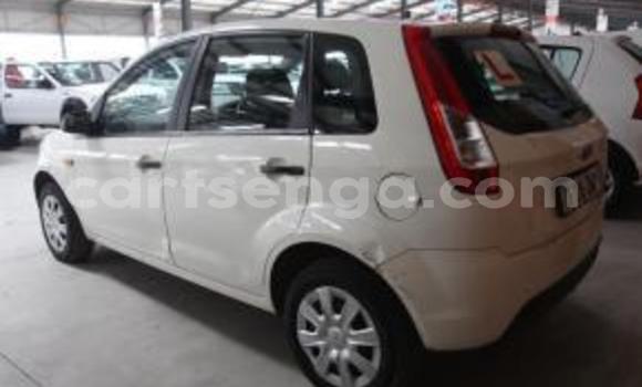 Acheter Occasion Voiture Ford Fiesta Blanc à Bulembu, Hhohho Acheter Occasion Voiture Ford Fiesta Blanc à Bulembu, Hhohho