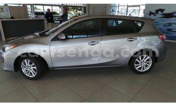 Nunua Ilio tumika Mazda Mazda 3 Silver Gari ndani ya Mbabane nchini Manzini Nunua Ilio tumika Mazda Mazda 3 Silver Gari ndani ya Mbabane nchini Manzini