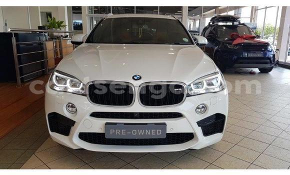 Nunua Ilio tumika BMW M6 White Gari ndani ya Mbabane nchini Manzini Nunua Ilio tumika BMW M6 White Gari ndani ya Mbabane nchini Manzini