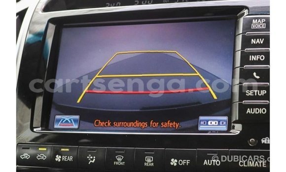 Acheter Import Voiture Toyota Land Cruiser Blanc à Import - Dubai, Hhohho Acheter Import Voiture Toyota Land Cruiser Blanc à Import - Dubai, Hhohho