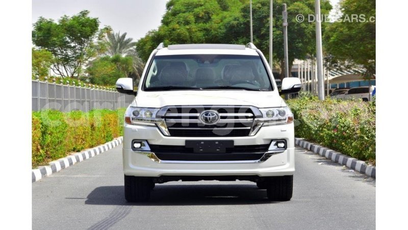 Big with watermark toyota land cruiser hhohho import dubai 16988