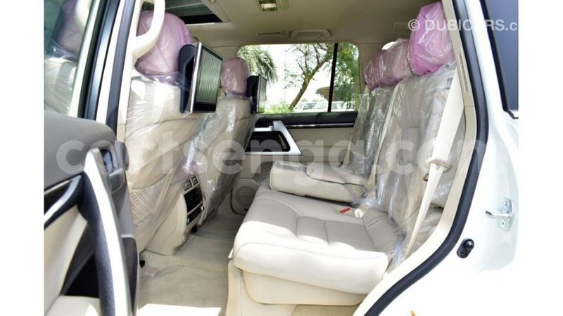 Big with watermark toyota land cruiser hhohho import dubai 16988