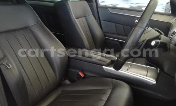 Acheter Occasion Voiture Mercedes‒Benz E–Class Blanc à Mbabane, Manzini Acheter Occasion Voiture Mercedes‒Benz E–Class Blanc à Mbabane, Manzini