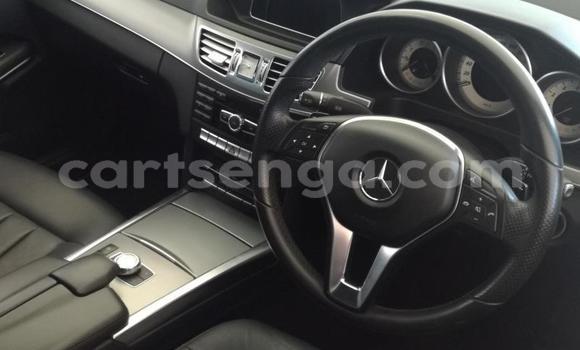 Acheter Occasion Voiture Mercedes‒Benz E–Class Blanc à Mbabane, Manzini Acheter Occasion Voiture Mercedes‒Benz E–Class Blanc à Mbabane, Manzini