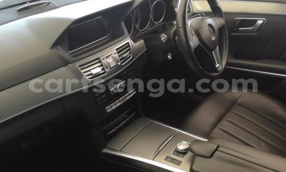 Acheter Occasion Voiture Mercedes‒Benz E–Class Blanc à Mbabane, Manzini Acheter Occasion Voiture Mercedes‒Benz E–Class Blanc à Mbabane, Manzini
