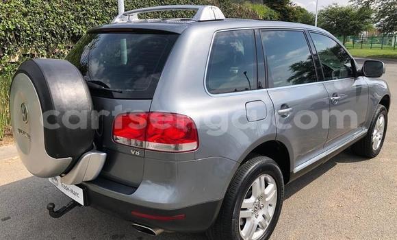 Nunua Ilio tumika Volkswagen Touareg Silver Gari ndani ya Mbabane nchini Manzini Nunua Ilio tumika Volkswagen Touareg Silver Gari ndani ya Mbabane nchini Manzini