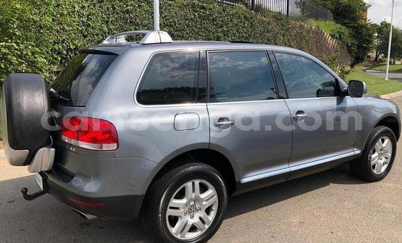 Nunua Ilio tumika Volkswagen Touareg Silver Gari ndani ya Mbabane nchini Manzini Nunua Ilio tumika Volkswagen Touareg Silver Gari ndani ya Mbabane nchini Manzini
