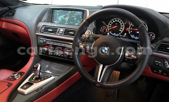 Nunua Ilio tumika BMW M6 Red Gari ndani ya Mbabane nchini Manzini Nunua Ilio tumika BMW M6 Red Gari ndani ya Mbabane nchini Manzini