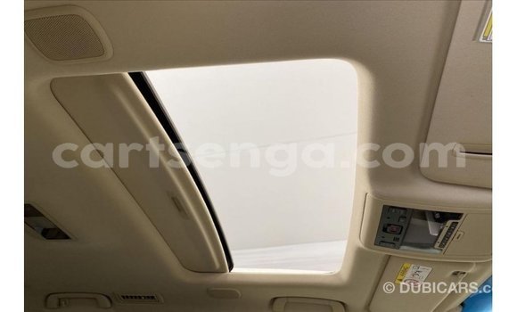 Nunua Imported Toyota Land Cruiser White Gari ndani ya Import - Dubai nchini Hhohho Nunua Imported Toyota Land Cruiser White Gari ndani ya Import - Dubai nchini Hhohho