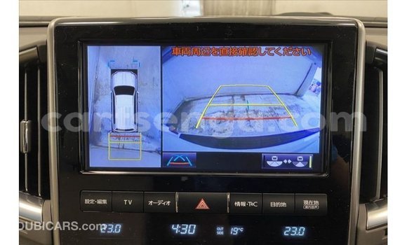 Nunua Imported Toyota Land Cruiser White Gari ndani ya Import - Dubai nchini Hhohho Nunua Imported Toyota Land Cruiser White Gari ndani ya Import - Dubai nchini Hhohho