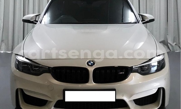Nunua Ilio tumika BMW M6 White Gari ndani ya Mbabane nchini Manzini Nunua Ilio tumika BMW M6 White Gari ndani ya Mbabane nchini Manzini