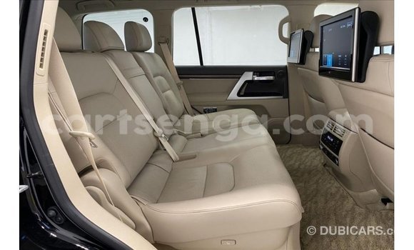 Nunua Imported Toyota Land Cruiser Black Gari ndani ya Import - Dubai nchini Hhohho Nunua Imported Toyota Land Cruiser Black Gari ndani ya Import - Dubai nchini Hhohho