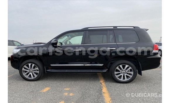 Nunua Imported Toyota Land Cruiser Black Gari ndani ya Import - Dubai nchini Hhohho Nunua Imported Toyota Land Cruiser Black Gari ndani ya Import - Dubai nchini Hhohho