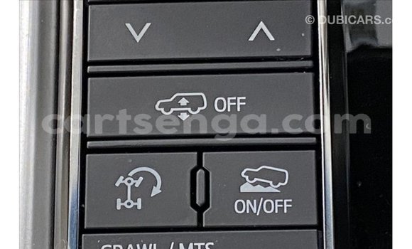 Nunua Imported Toyota Land Cruiser Black Gari ndani ya Import - Dubai nchini Hhohho Nunua Imported Toyota Land Cruiser Black Gari ndani ya Import - Dubai nchini Hhohho