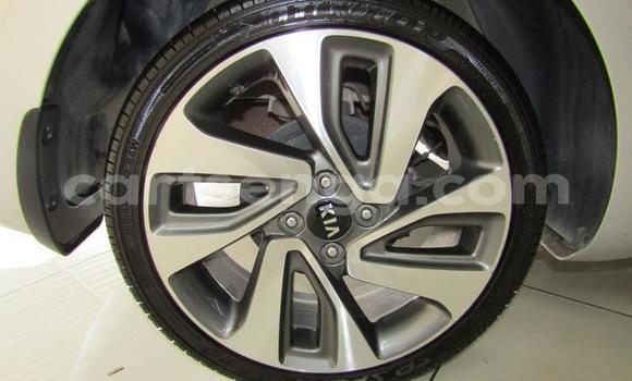 Nunua Ilio tumika Kia Rio Silver Gari ndani ya Mbabane nchini Manzini Nunua Ilio tumika Kia Rio Silver Gari ndani ya Mbabane nchini Manzini