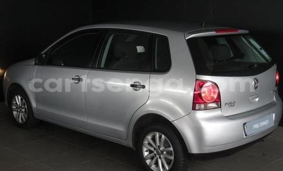 Nunua Ilio tumika Volkswagen Polo Silver Gari ndani ya Mbabane nchini Manzini Nunua Ilio tumika Volkswagen Polo Silver Gari ndani ya Mbabane nchini Manzini