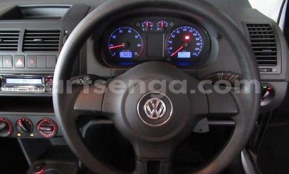 Nunua Ilio tumika Volkswagen Polo Silver Gari ndani ya Mbabane nchini Manzini Nunua Ilio tumika Volkswagen Polo Silver Gari ndani ya Mbabane nchini Manzini